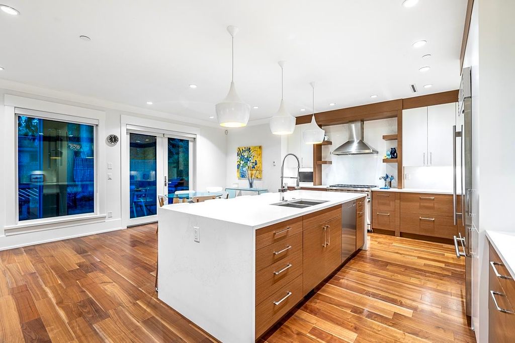 listing image 1102288364140436128