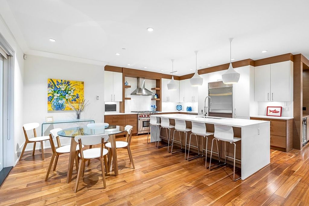 listing image 1109271767658780585