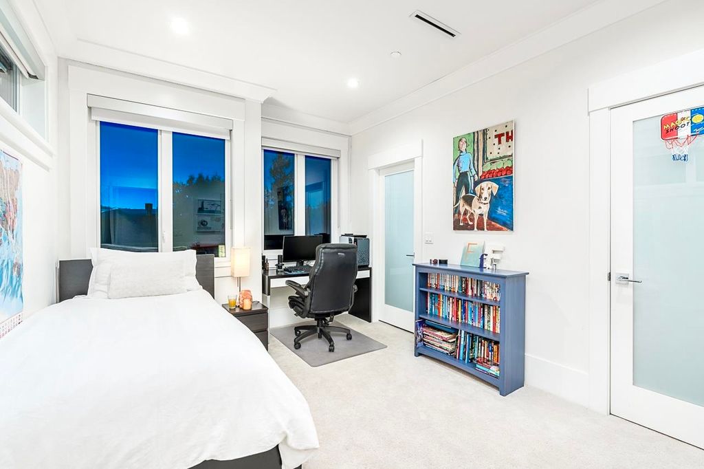 listing image 1109002280078310367