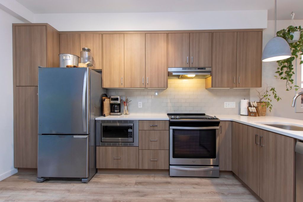 listing image 1100283962179021613