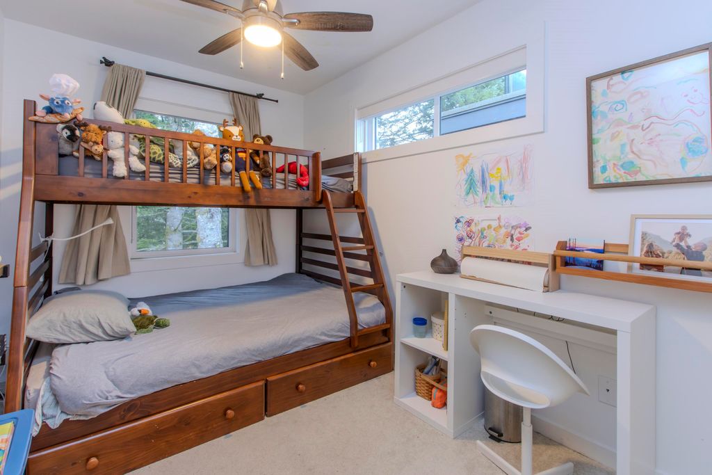 listing image 1104648540473005642