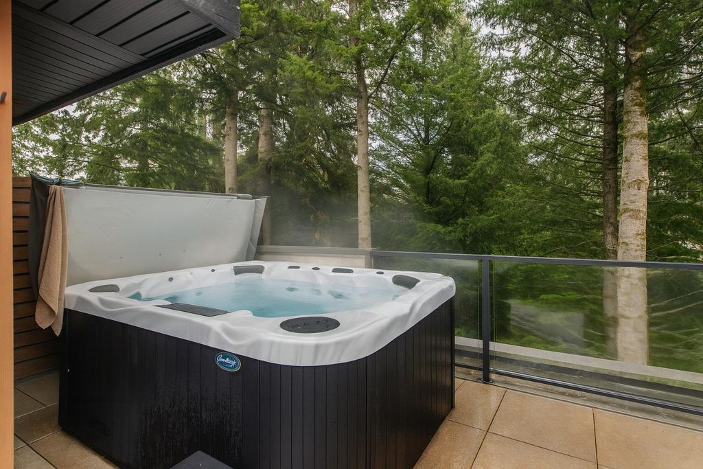 listing image 1105860158202236757