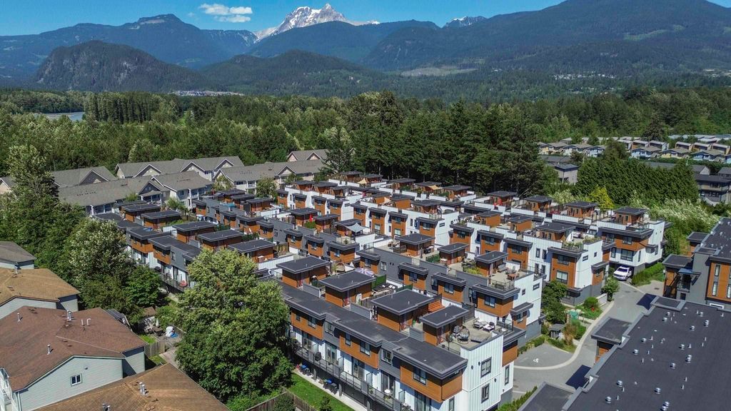 listing image 1103355715601496240