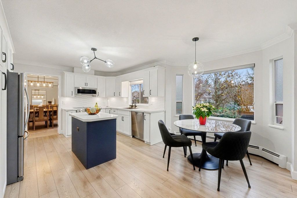 listing image 1108517662596864433