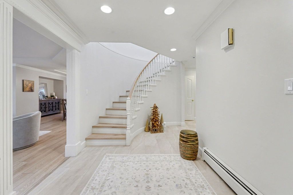 listing image 1106869538044867612