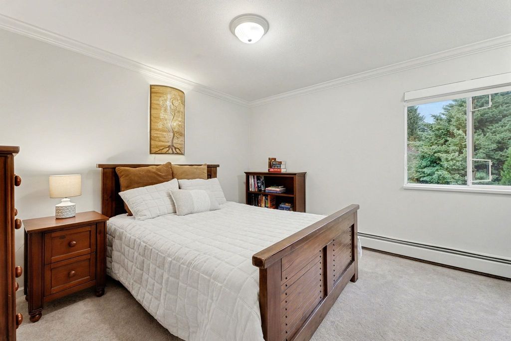 listing image 1105737808133560006