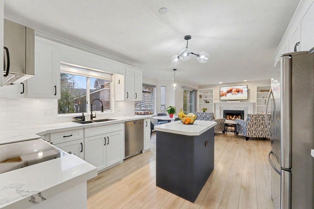 listing image 1108995081485090205