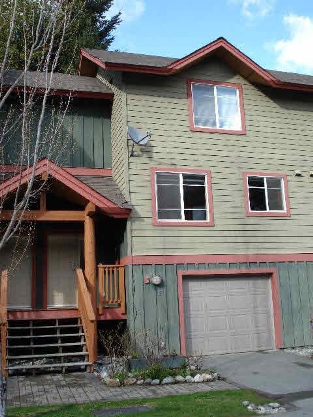 listing image 1104059023388691139