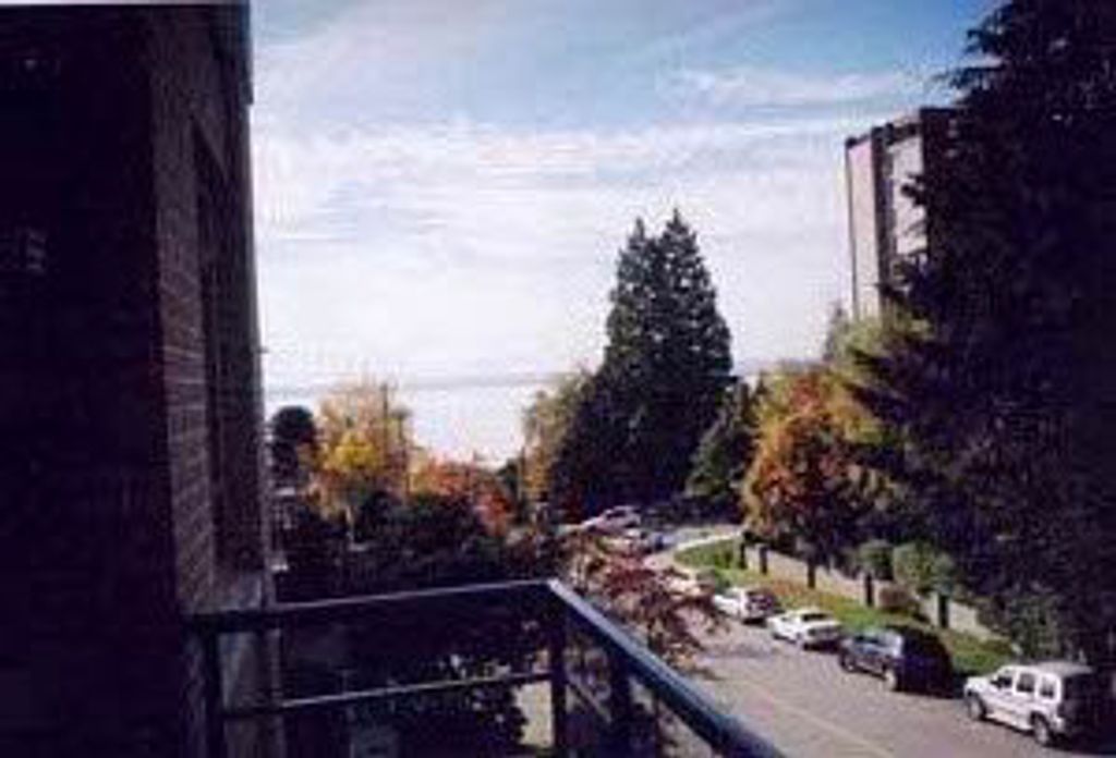 listing image 1106657158884656414