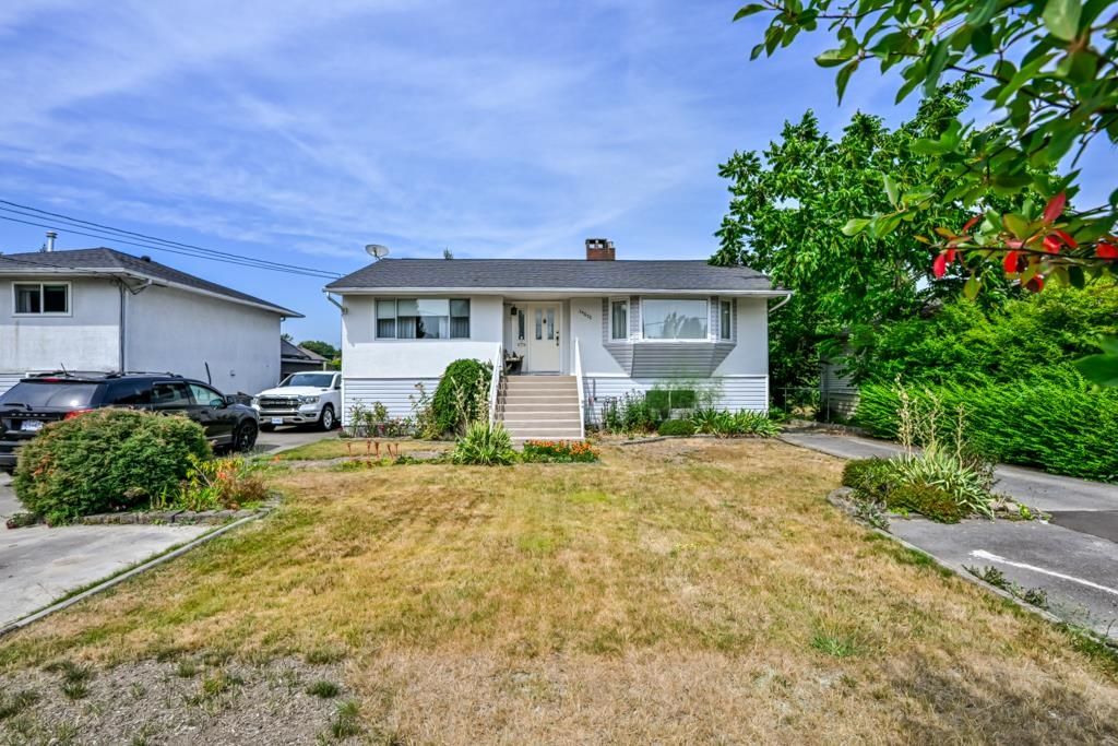 Photo of 14677 111 Avenue, Surrey, BC V3R 2C2 (MLS # R3149339)