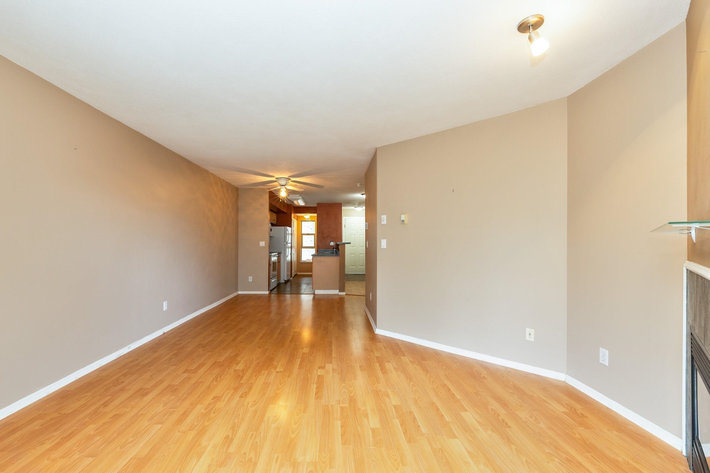 22277 122 Avenue 206