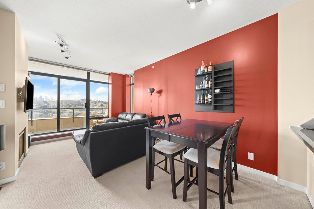 listing image 1105456647133186410