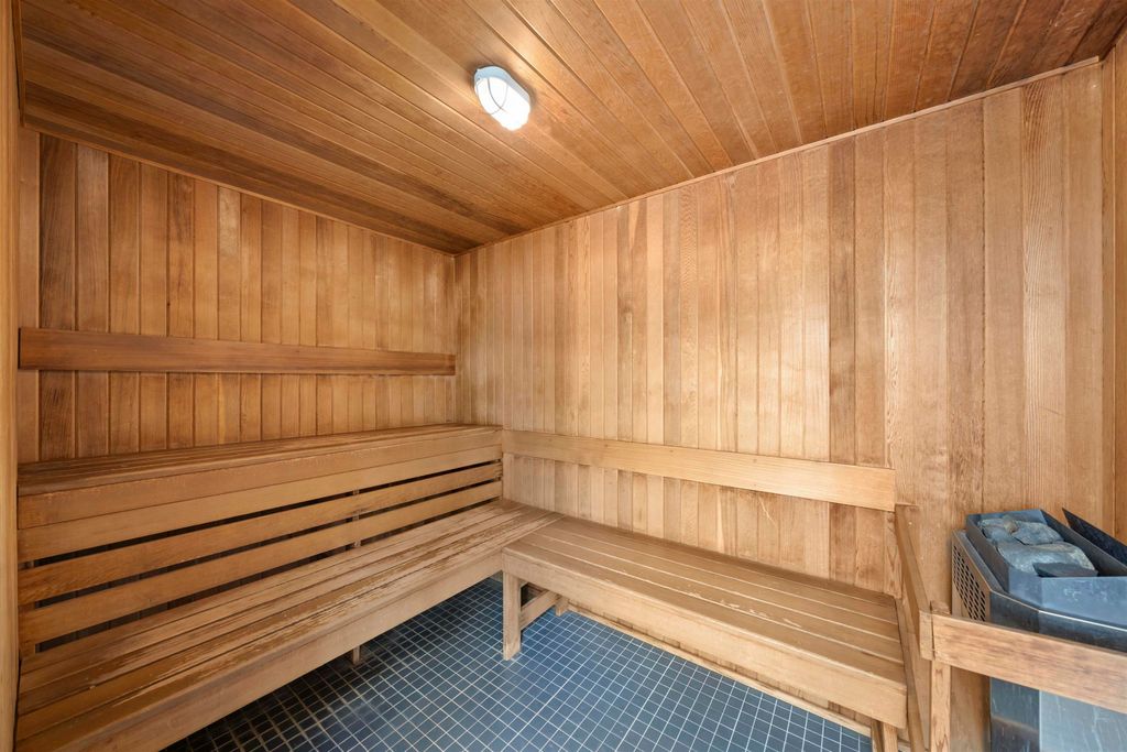listing image 1103715206743678818