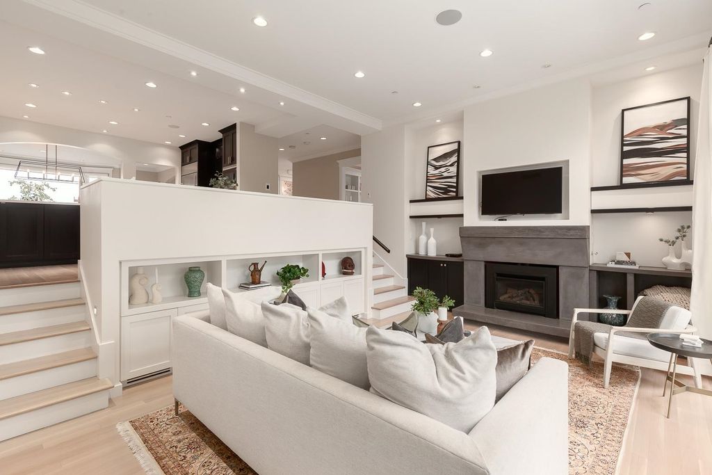 listing image 1100933970762282112