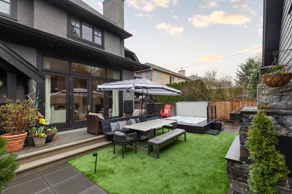 listing image 1100175415860728619