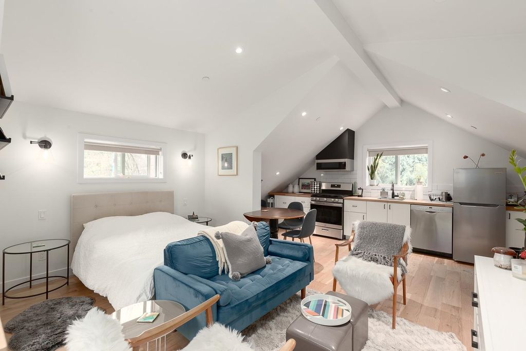 listing image 1103523984024424974