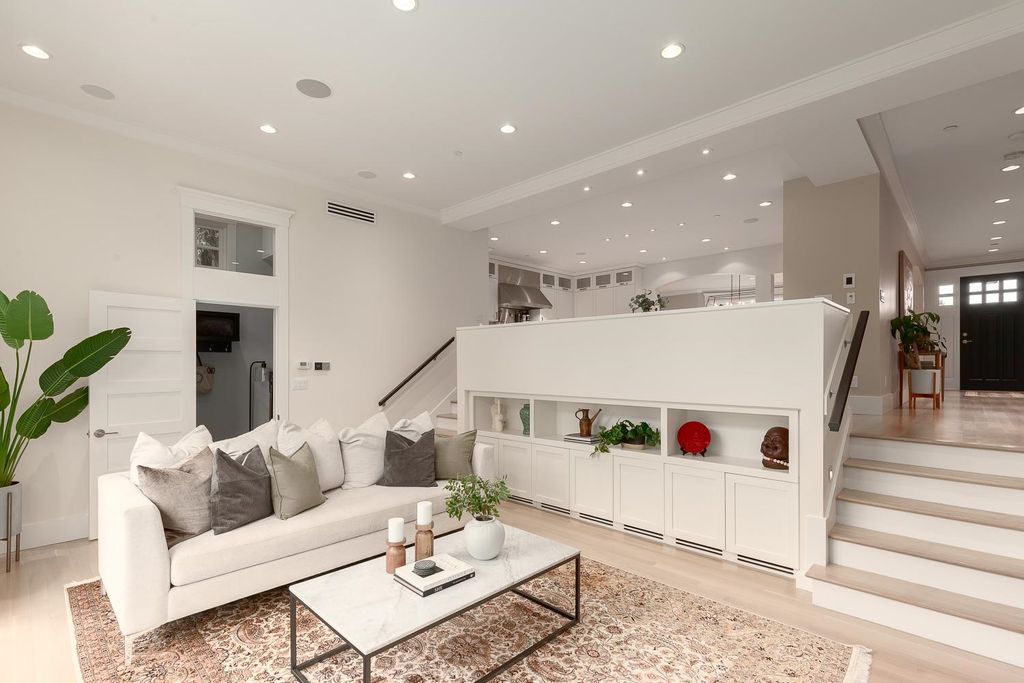 listing image 1106072143730484135