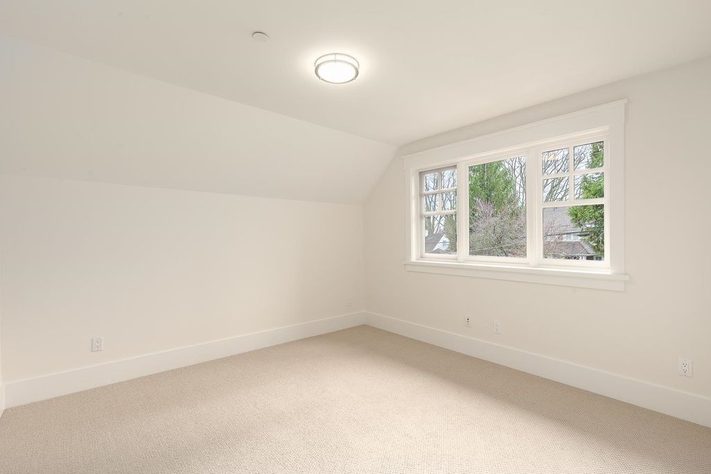 listing image 1104030489863024766