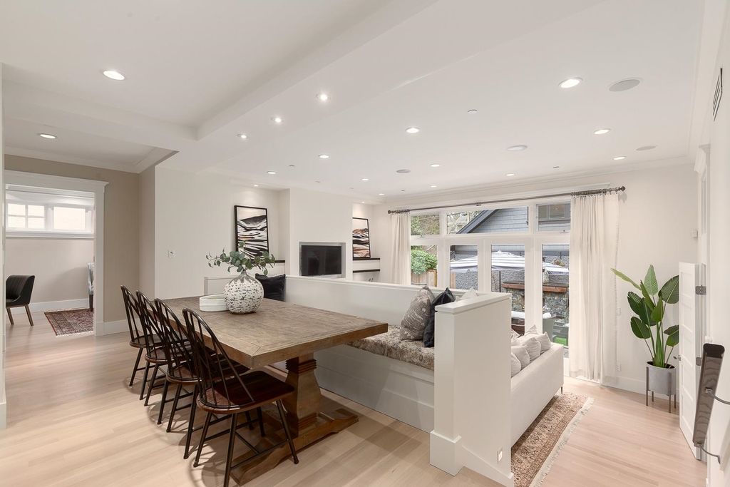 listing image 1102772983155587926