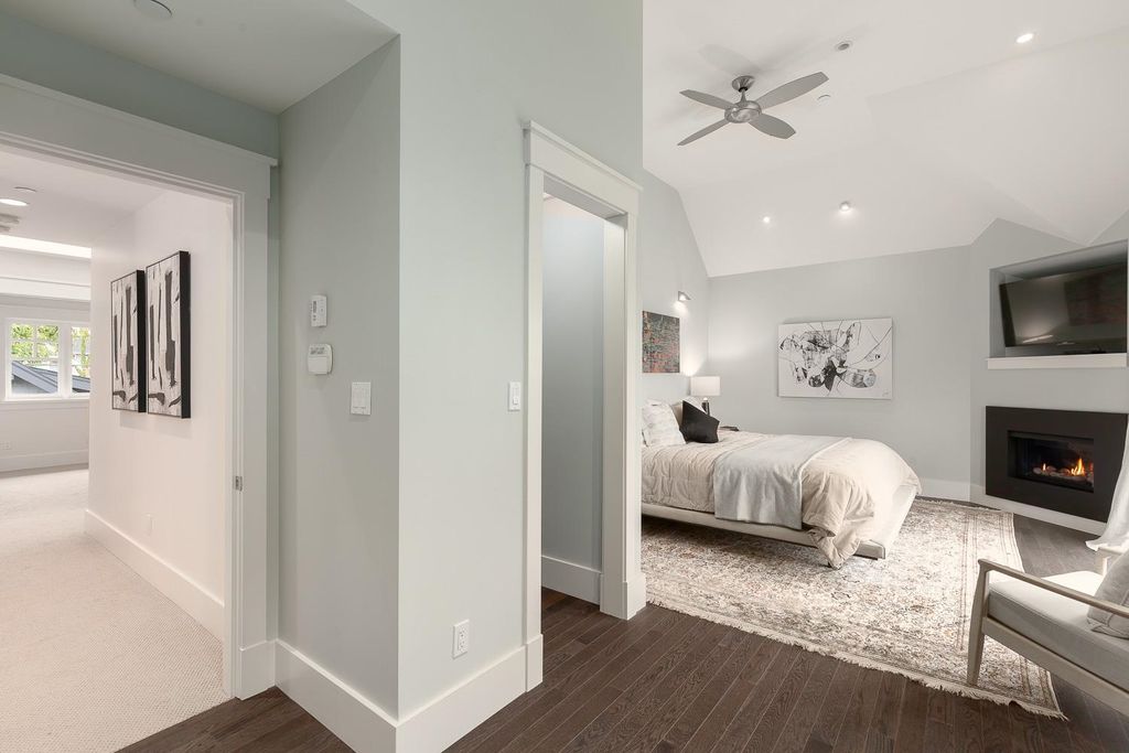 listing image 1108204142156437984