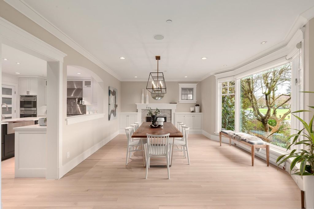 listing image 1109513725700439258