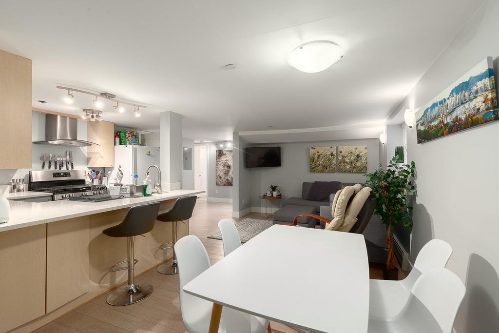 listing image 1108859331902201694