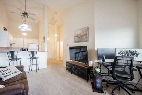 11726 225th Street 305 Maple Ridge BC V2X 6E4