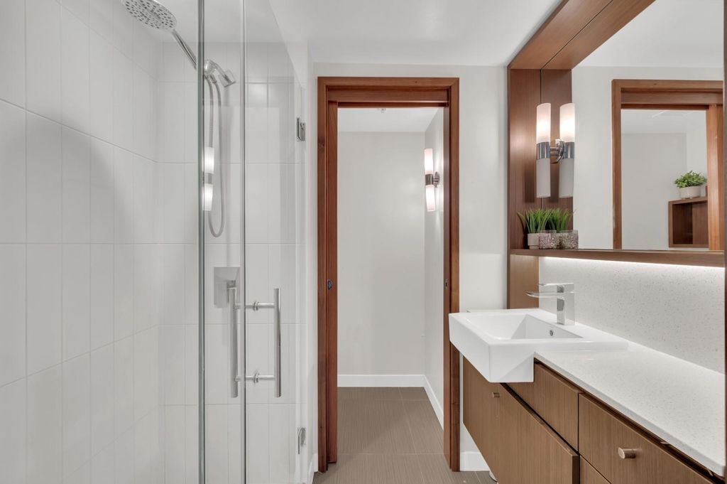 listing image 1100508239087369432