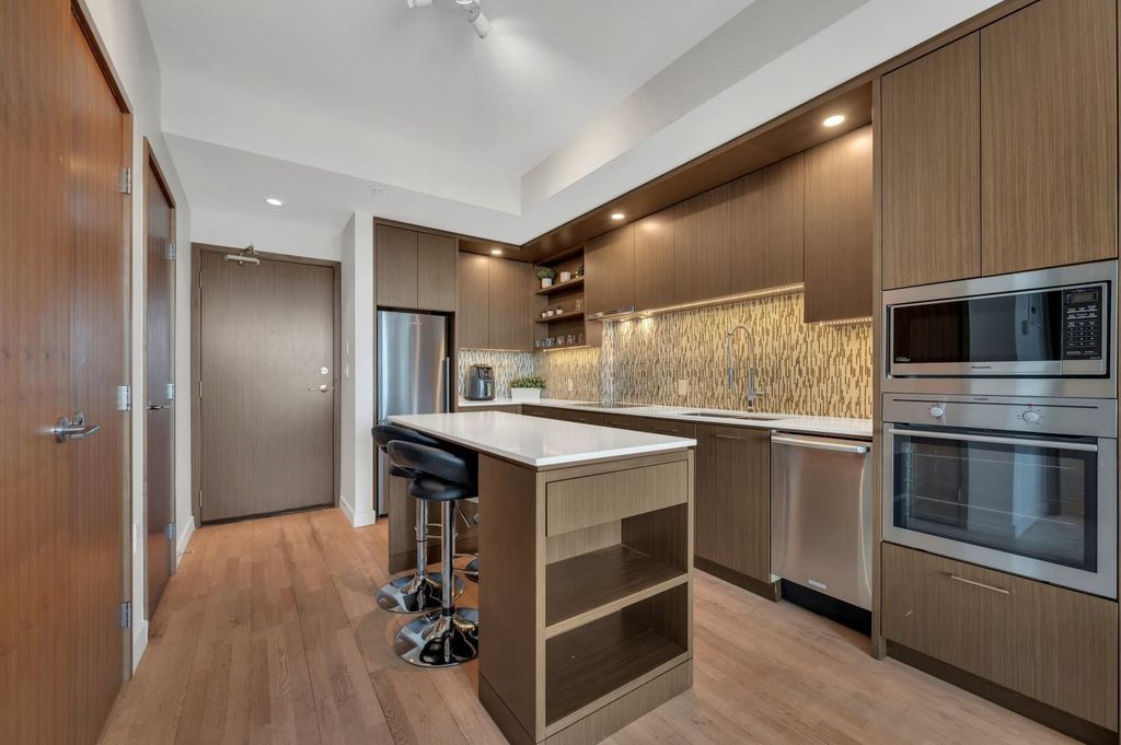 listing image 1101374350442076720