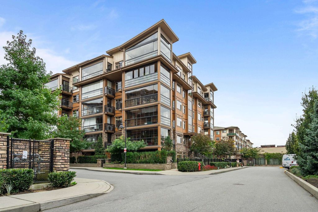 Photo of 20716 Willoughby Town Centre Drive #A512, Langley, BC V2Y 3J7 (MLS # R3139050)