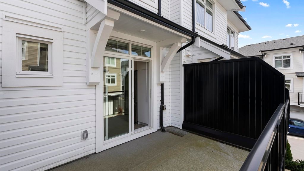 listing image 1100920170842299280