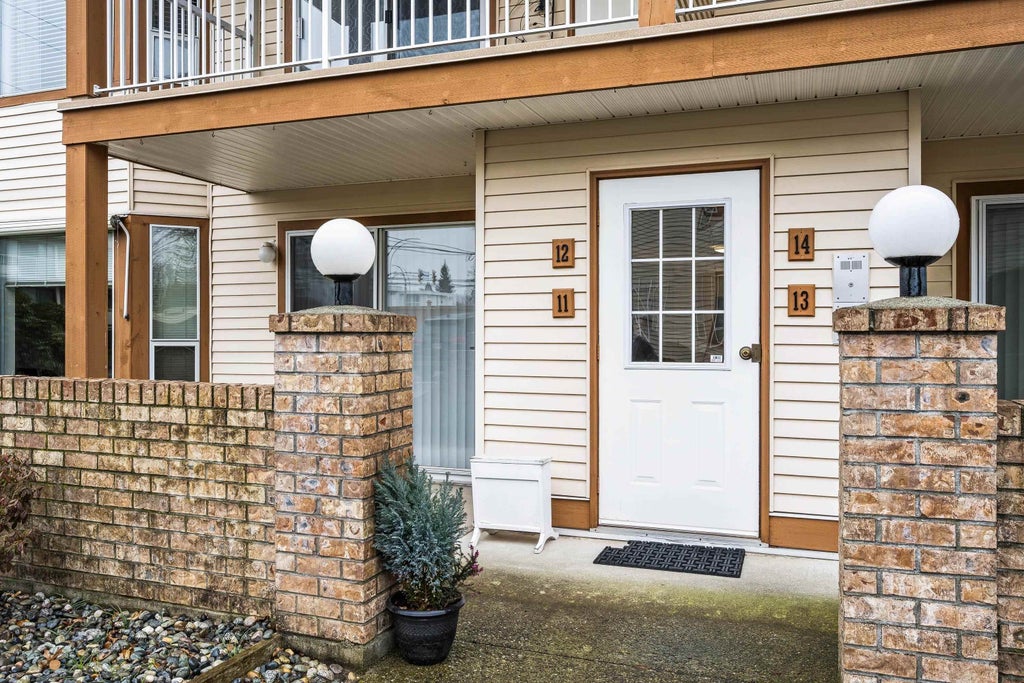 Photo of 2456 Ware Street #14, Abbotsford, BC V2S 3E1 (MLS # R3127611)