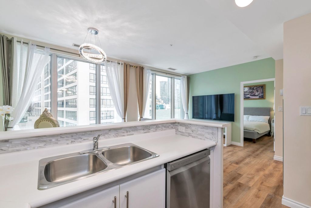 listing image 1101567536860146397