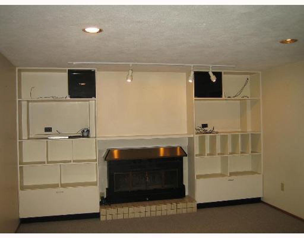 listing image 1100729631465961945