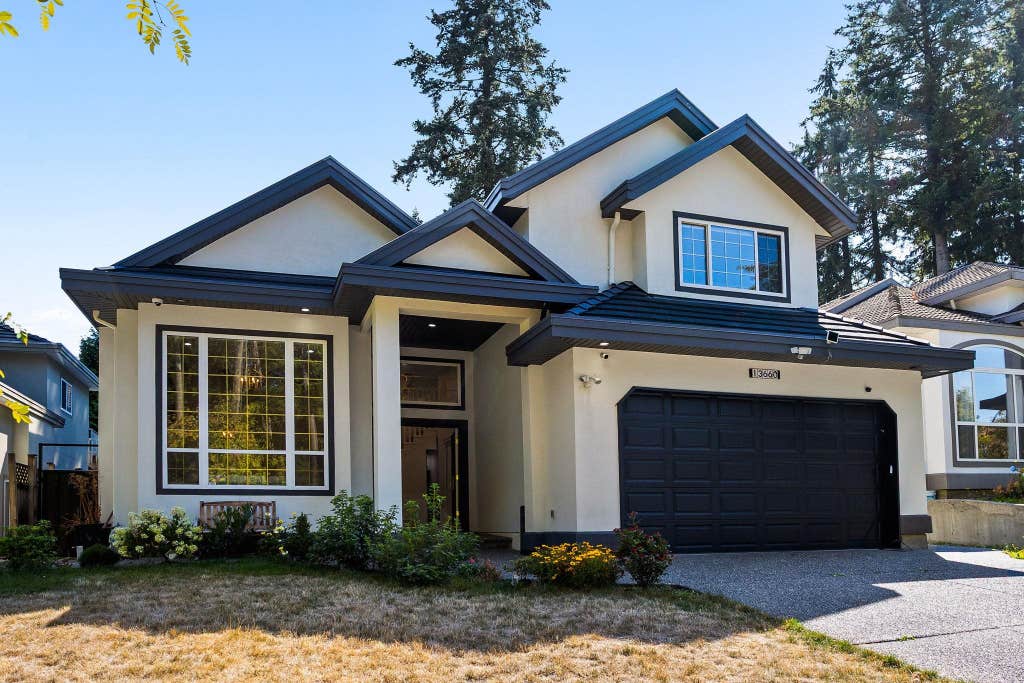 Photo of 13660 60a Avenue, Surrey, BC V3X 3L1 (MLS # R3157978)