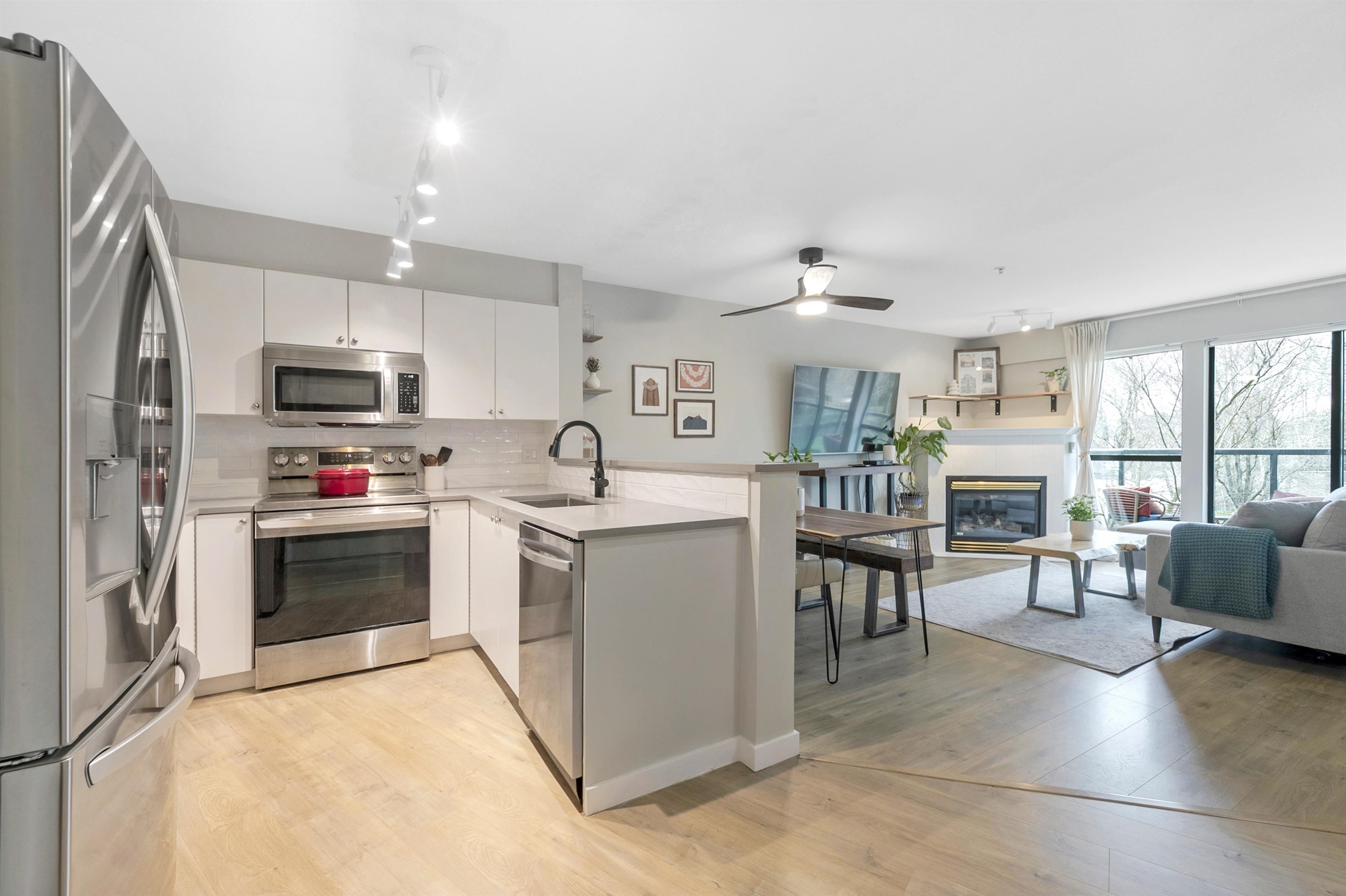 225 Newport Drive 311