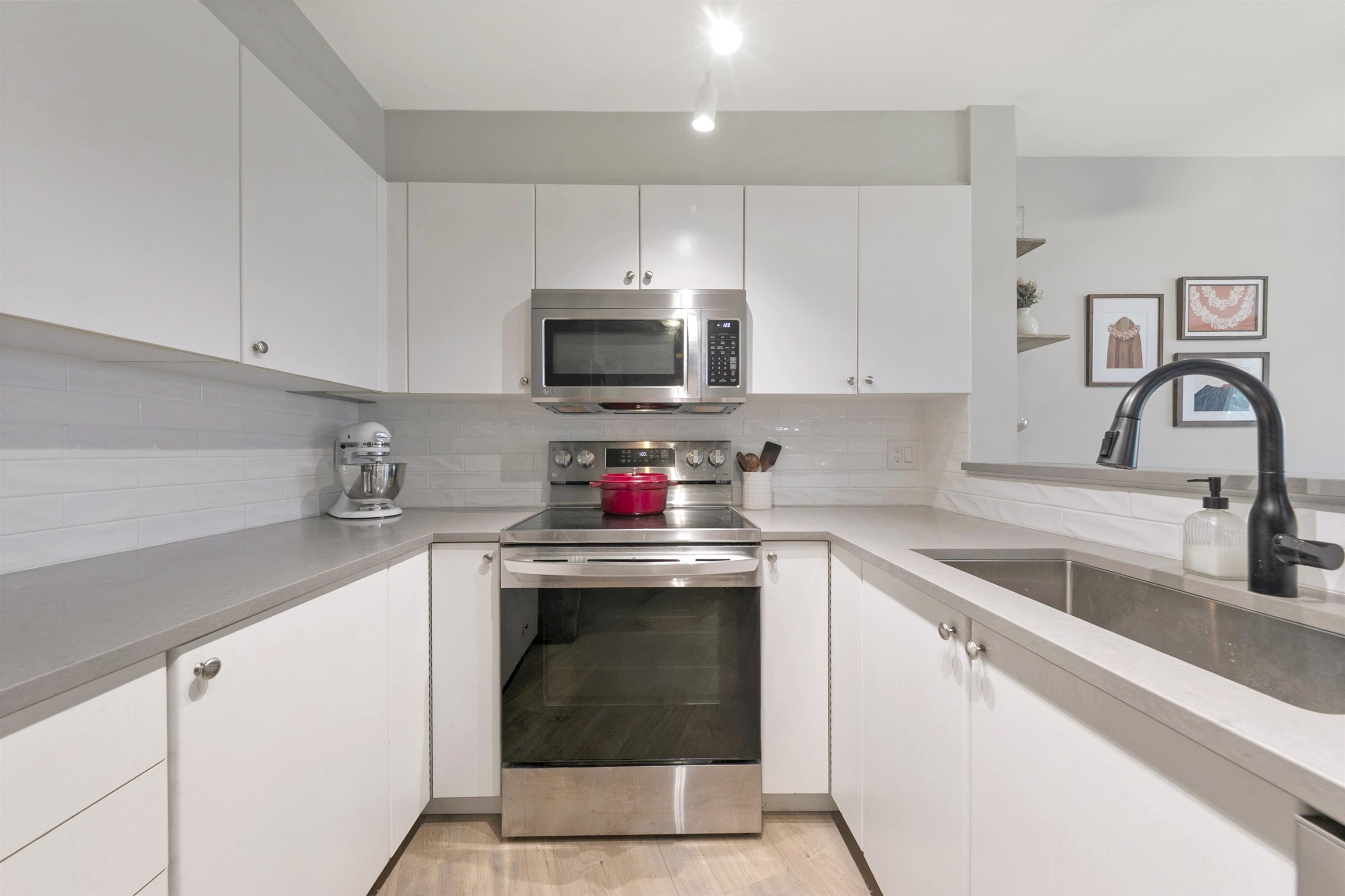 225 Newport Drive 311