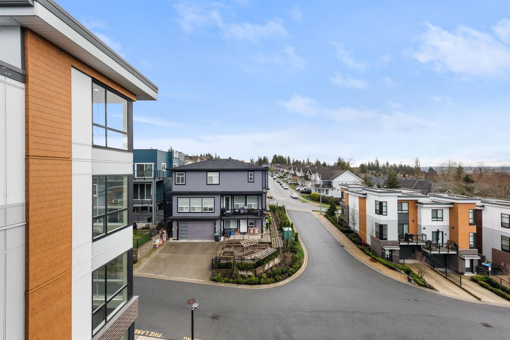 listing image 1100353680511368475