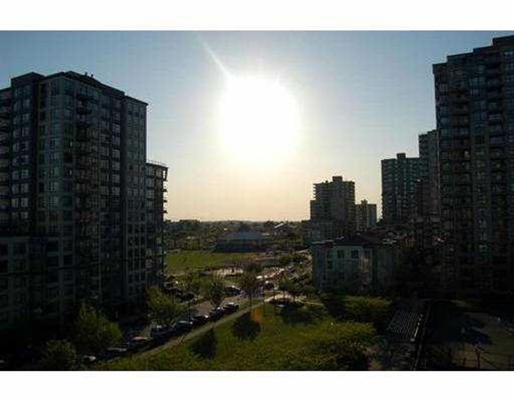 listing image 1101546209482779489