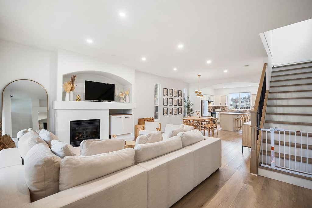listing image 1103503314544213303