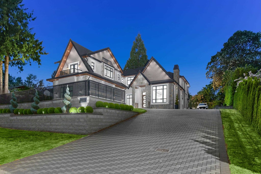 Photo of 19031 60b Avenue, Surrey, BC V3S 8C9 (MLS # R3158465)