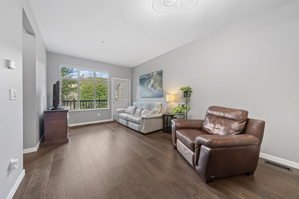 Photo of 21661 88 Avenue #11, Langley, BC V1M 4E6 (MLS # R3161959)