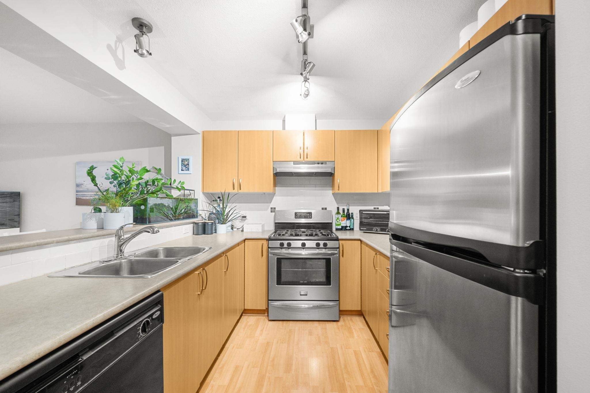 200 Klahanie Drive 208