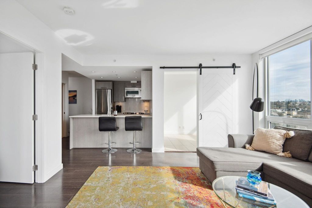 listing image 1108816702304579894