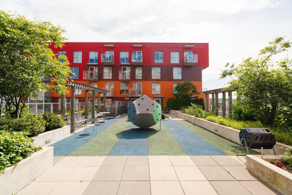 listing image 1105155239299408598