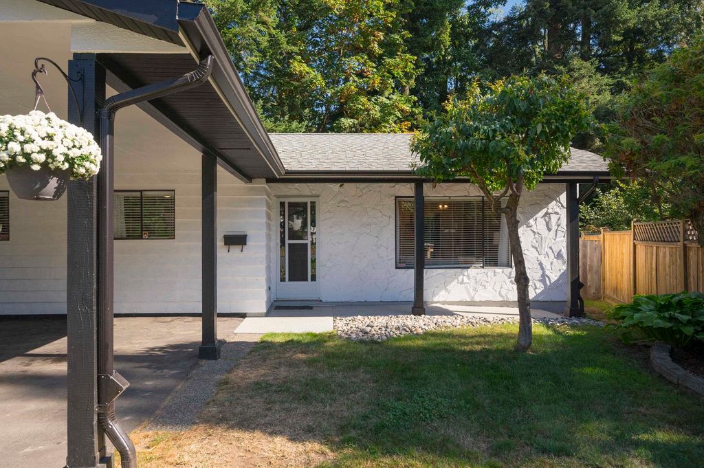 Photo of 4640 203a Street, Langley, BC V3A 5K1 (MLS # R3087912)