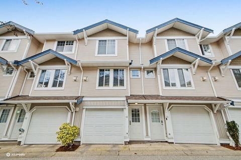 6533 121 Street 13 Surrey BC V3W 1M5