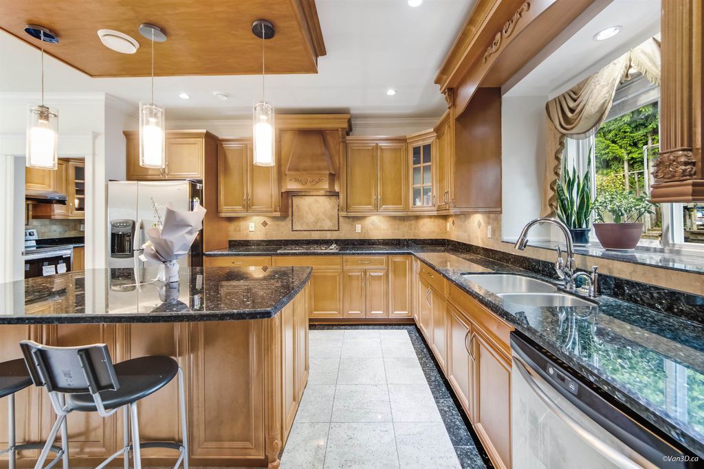 listing image 1101042724575942662