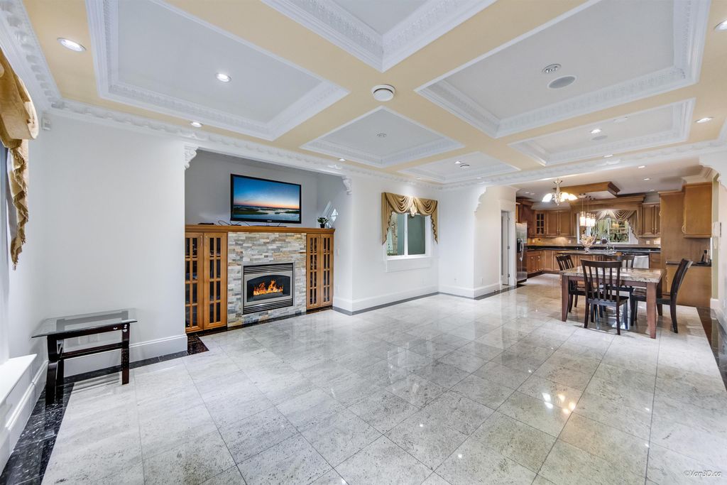 listing image 1106456675544255996