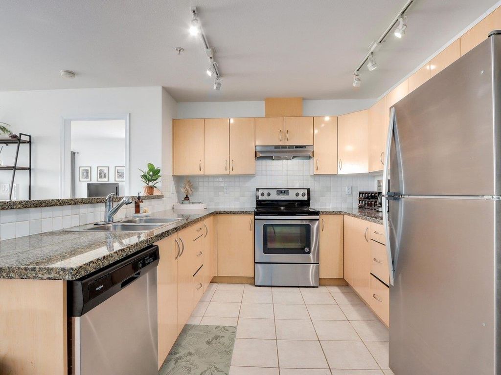 listing image 1106331134882664675